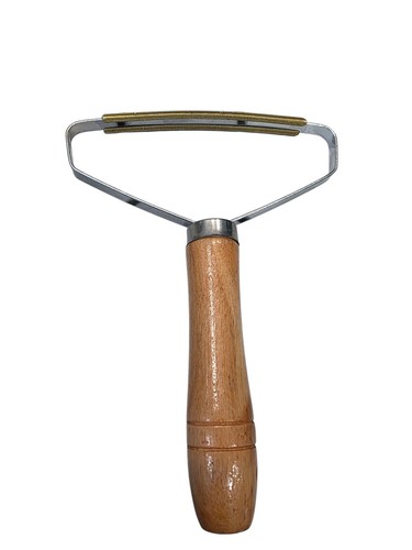 Portable lint remover - portable,